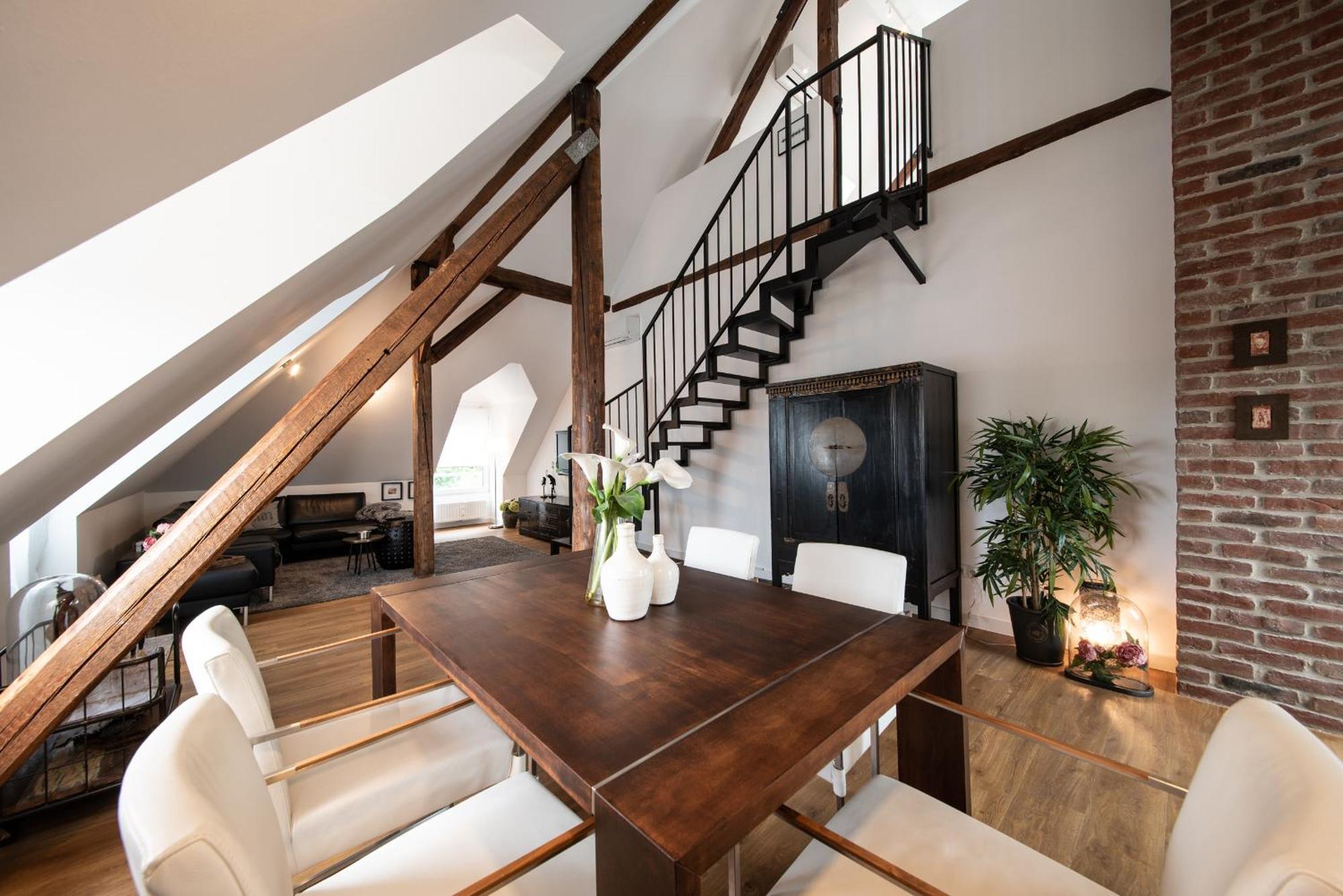 Design-Loft Und Apartments มึลไฮม์ อันแดร์ รัวร์ ภายนอก รูปภาพ